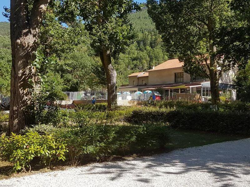 Hotel Le Moulin Du Pont D'Alies Axat Exterior foto